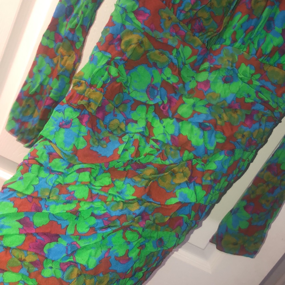 Zara NWOT Floral Ruched dress - Picture 6 of 9